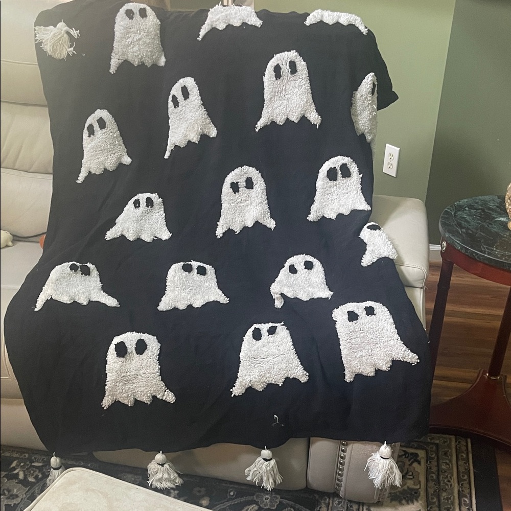 Rachel Zoe Black Blanket with White Ghosts